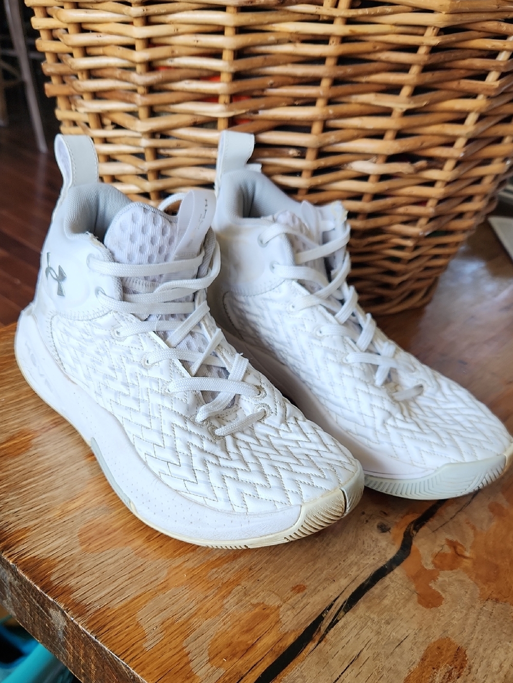 Under Armour Havoc HOVR White‎ Hightop Shoes M 6 / W 7.5